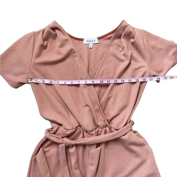 Gilli Surplice Faux Wrap Style Short Sleeve Romper in Salmon Size Small - Picture 12 of 15